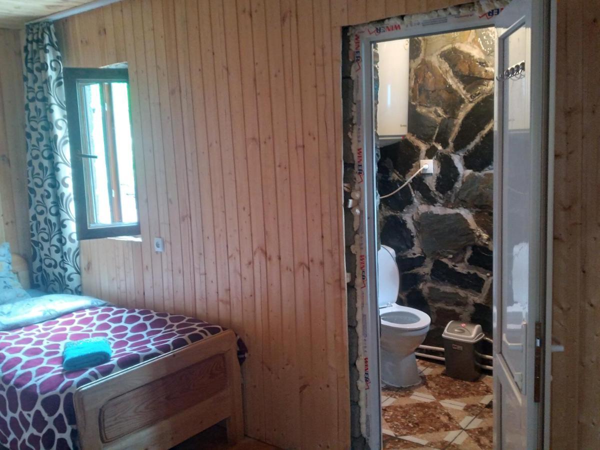 Stone House Marexi Hotell Adishi Exteriör bild